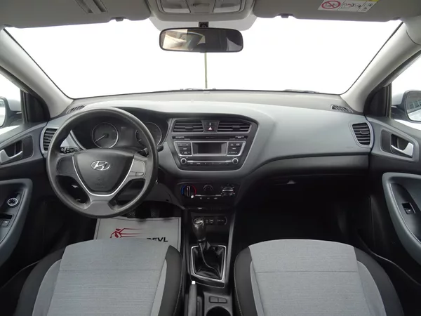 Hyundai i20 1.2i,1majČR,s.kniha,klima - foto 14