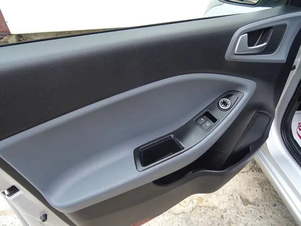 Hyundai i20 1.2i,1majČR,s.kniha,klima - foto 15