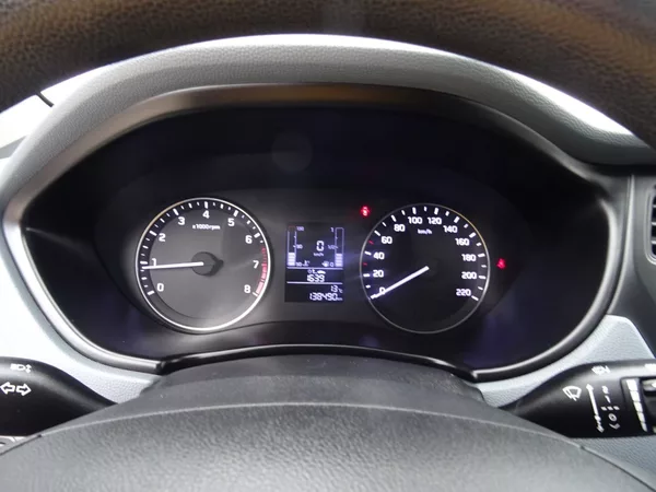 Hyundai i20 1.2i,1majČR,s.kniha,klima - foto 9