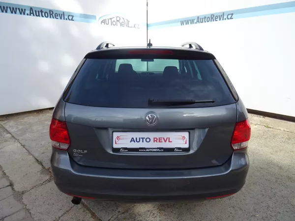 Volkswagen Golf 1.2i,77kW,S.kn,aut.klima - foto 20