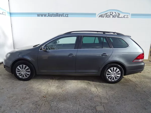 Volkswagen Golf 1.2i,77kW,S.kn,aut.klima - foto 6