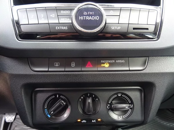 Škoda Fabia 1.0,1majČR,klima,ESP - foto 14