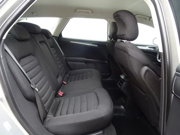 Ford Mondeo 1.6TDCi,85kW,e.serv.k,navi - foto 19