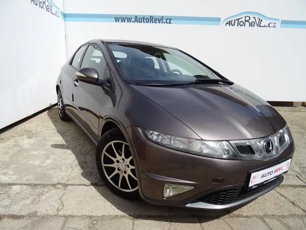 Honda Civic 1.4i,73kW,NovéČR,klima