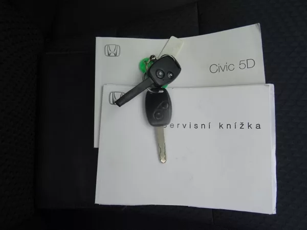 Honda Civic 1.4i,73kW,NovéČR,klima - foto 10
