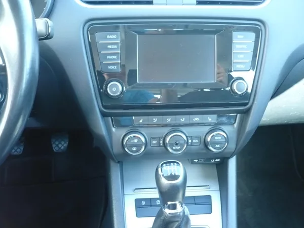 Škoda Octavia 2.0TDI 110Kw Serviska Manuál - foto 11