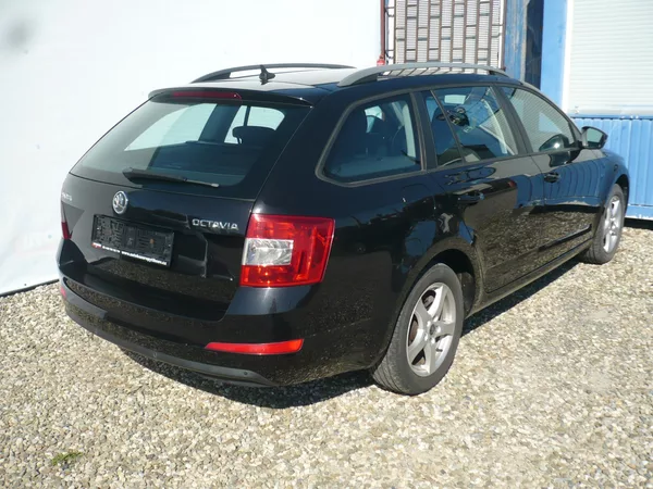 Škoda Octavia 2.0TDI 110Kw Serviska Manuál - foto 7