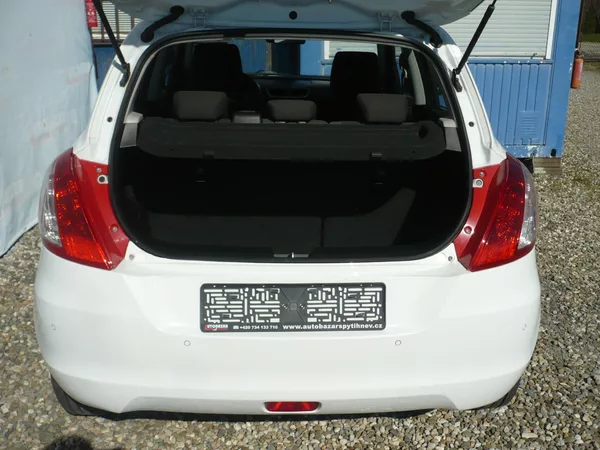 Suzuki Swift 1.2i 69Kw Klimatizace - foto 18