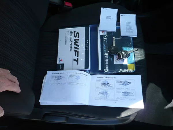 Suzuki Swift 1.2i 69Kw Klimatizace - foto 20