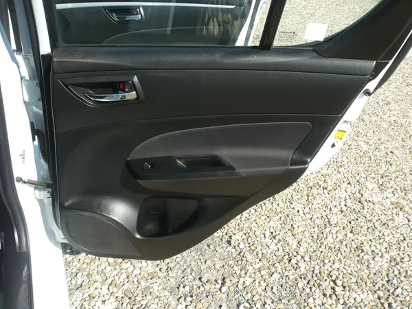 Suzuki Swift 1.2i 69Kw Klimatizace - foto 24