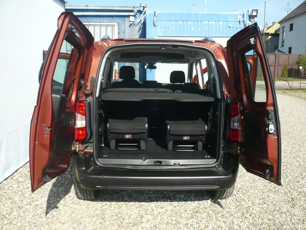 Peugeot Rifter 1.5HDI 75Kw 7Míst Klima - foto 27