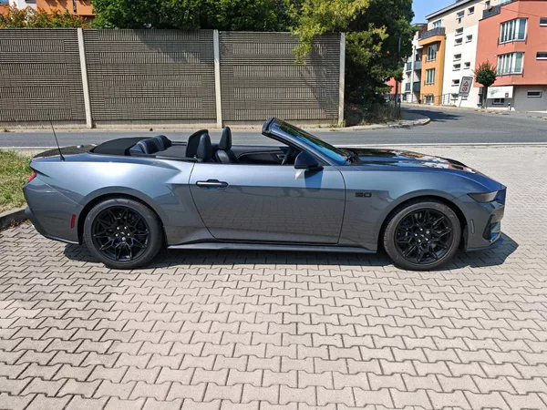 Ford Mustang 5.0 GT Cabrio zár. 5 Let - foto 7