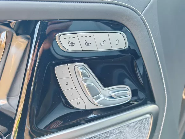 Mercedes-Benz Třídy G G 450d 4M AMG Manufaktur - foto 18