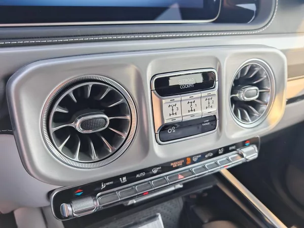 Mercedes-Benz Třídy G G 450d 4M AMG Manufaktur - foto 23