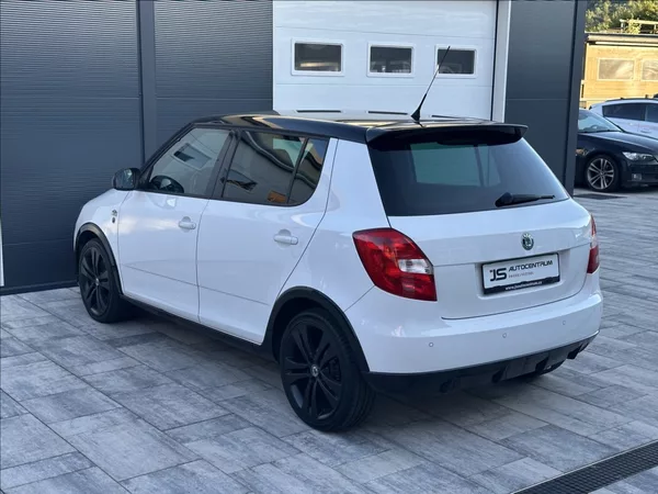 Škoda Fabia 1,2 TSI 105PS Monte Carlo - foto 10