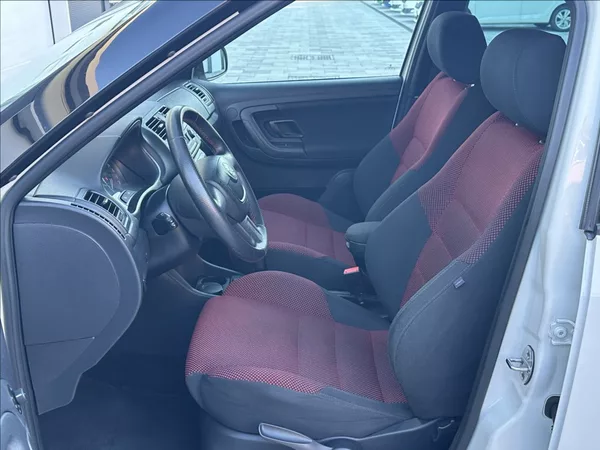 Škoda Fabia 1,2 TSI 105PS Monte Carlo - foto 12