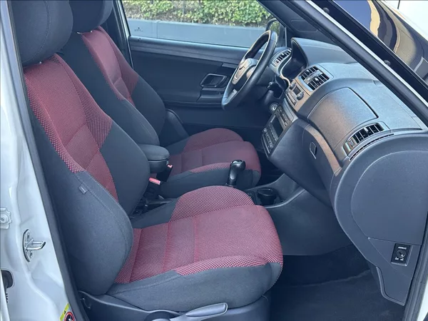 Škoda Fabia 1,2 TSI 105PS Monte Carlo - foto 16