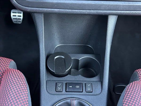 Škoda Fabia 1,2 TSI 105PS Monte Carlo - foto 27