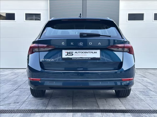 Škoda Octavia 1,5 TSI 150PS Style M/T - foto 9