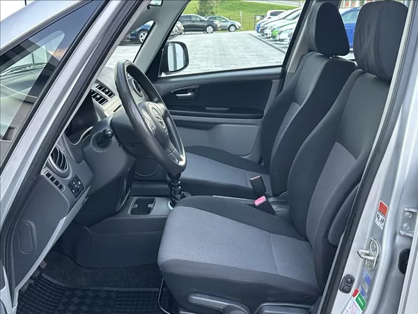 Suzuki SX4 1,9 DDiS 120PS Outdoor Line 4 - foto 12