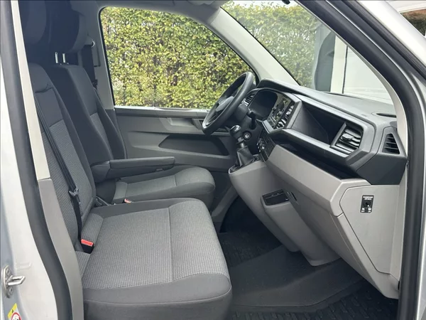 Volkswagen Transporter 2,0 TDI 150PS L1H1 Van - foto 14