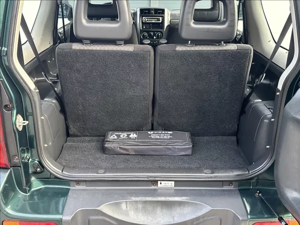 Suzuki Jimny 1,3 86PS Club Ranger 4x4 - foto 33