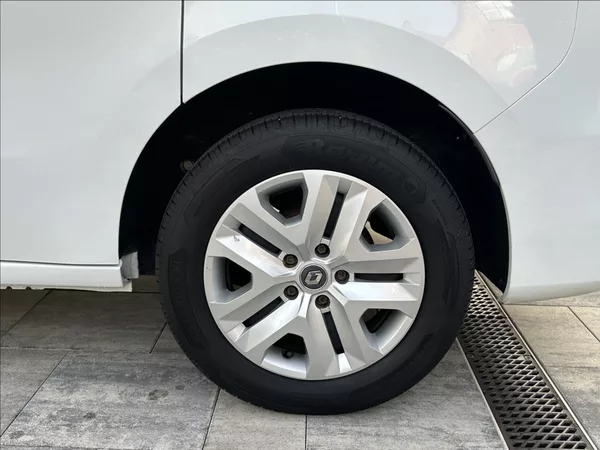 Renault Kangoo 1,3 TCe 102PS Equilibre - foto 41