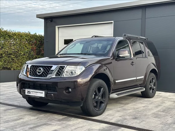 Nissan Pathfinder 3,0 DCI 231PS LE Executive 4x
