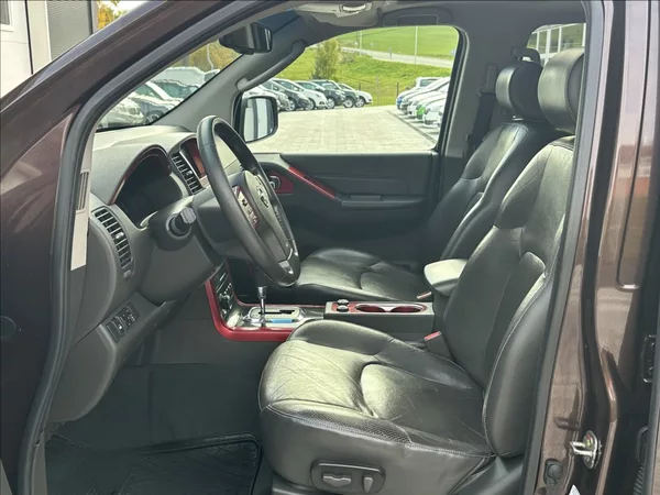 Nissan Pathfinder 3,0 DCI 231PS LE Executive 4x - foto 12