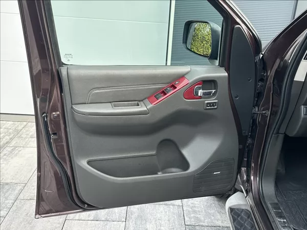 Nissan Pathfinder 3,0 DCI 231PS LE Executive 4x - foto 13