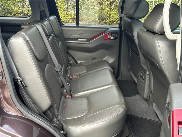 Nissan Pathfinder 3,0 DCI 231PS LE Executive 4x - foto 20