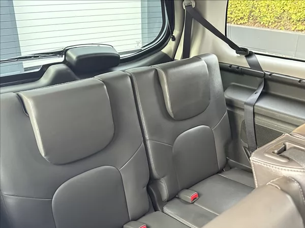 Nissan Pathfinder 3,0 DCI 231PS LE Executive 4x - foto 23