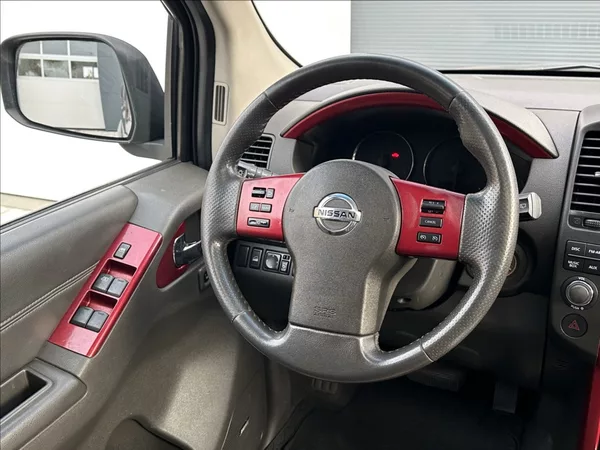 Nissan Pathfinder 3,0 DCI 231PS LE Executive 4x - foto 24