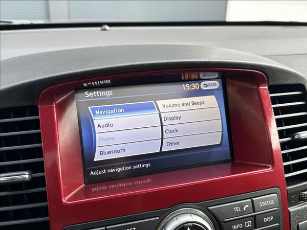 Nissan Pathfinder 3,0 DCI 231PS LE Executive 4x - foto 38