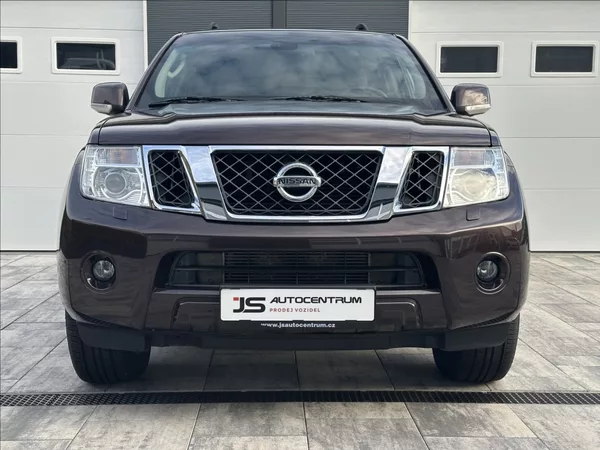 Nissan Pathfinder 3,0 DCI 231PS LE Executive 4x - foto 4