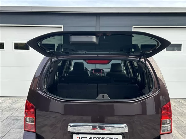 Nissan Pathfinder 3,0 DCI 231PS LE Executive 4x - foto 42