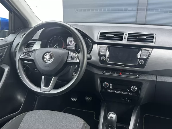 Škoda Fabia 1,0 MPI 75PS Soleil - foto 23