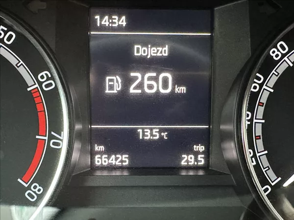 Škoda Fabia 1,0 MPI 75PS Soleil - foto 37