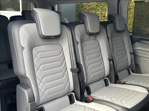 Ford Tourneo Custom 2,0 170PS L2 Titanium X A/T 4 - foto 21