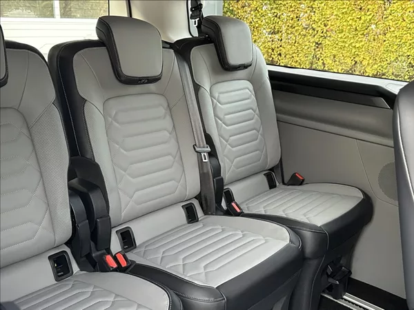 Ford Tourneo Custom 2,0 170PS L2 Titanium X A/T 4 - foto 23