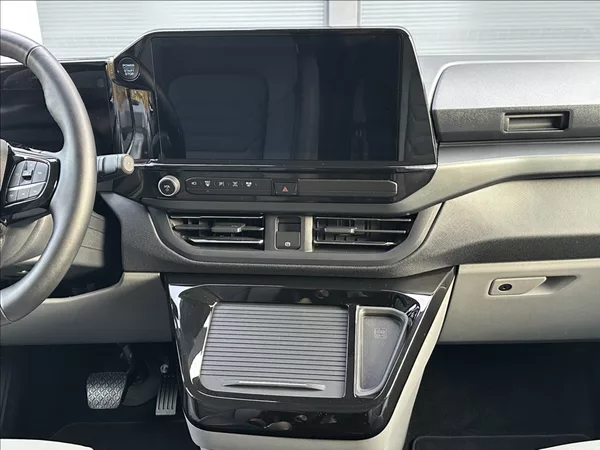 Ford Tourneo Custom 2,0 170PS L2 Titanium X A/T 4 - foto 27