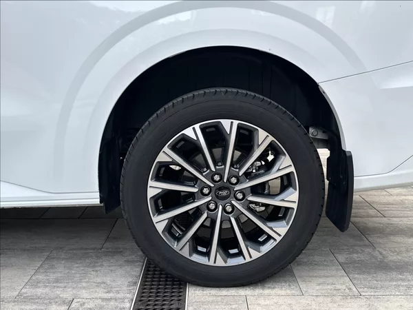 Ford Tourneo Custom 2,0 170PS L2 Titanium X A/T 4 - foto 50