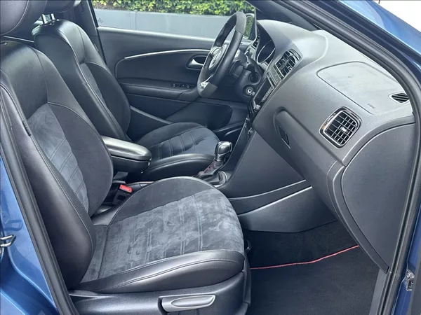 Volkswagen Polo 1,8 TSI 192PS GTI DSG - foto 16