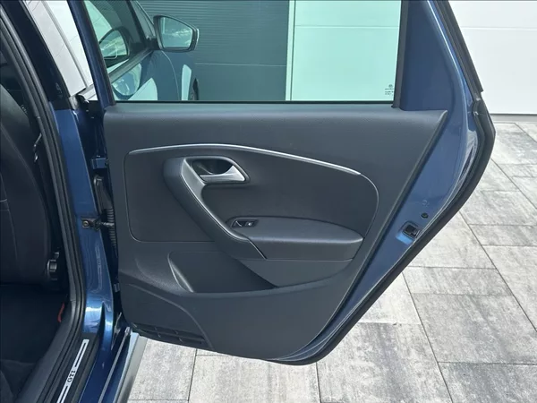 Volkswagen Polo 1,8 TSI 192PS GTI DSG - foto 21