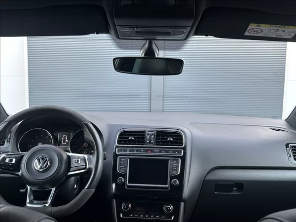 Volkswagen Polo 1,8 TSI 192PS GTI DSG - foto 29