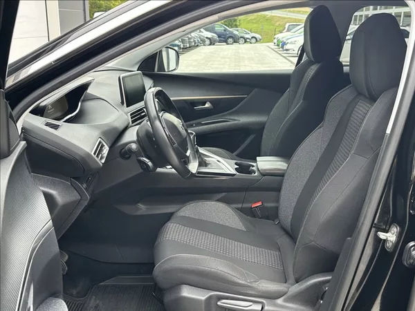 Peugeot 3008 1,5 BlueHDI 130PS Active - foto 12