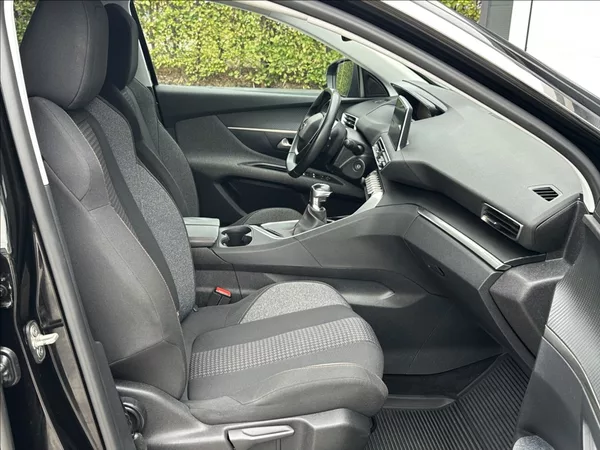 Peugeot 3008 1,5 BlueHDI 130PS Active - foto 16
