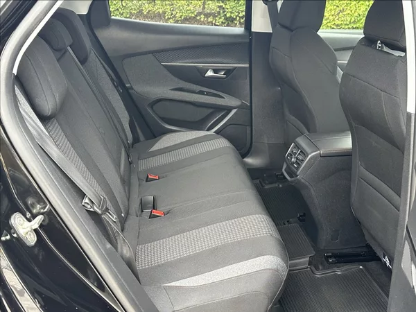 Peugeot 3008 1,5 BlueHDI 130PS Active - foto 19