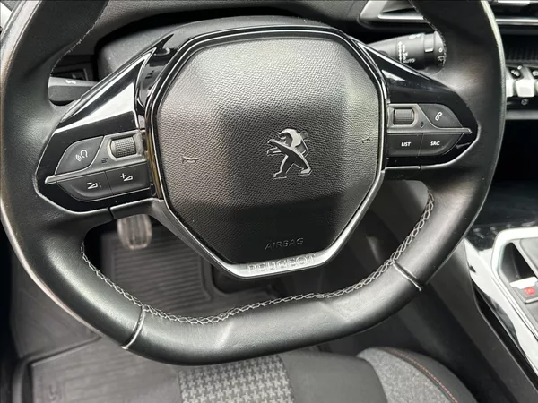 Peugeot 3008 1,5 BlueHDI 130PS Active - foto 30