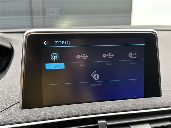 Peugeot 3008 1,5 BlueHDI 130PS Active - foto 32